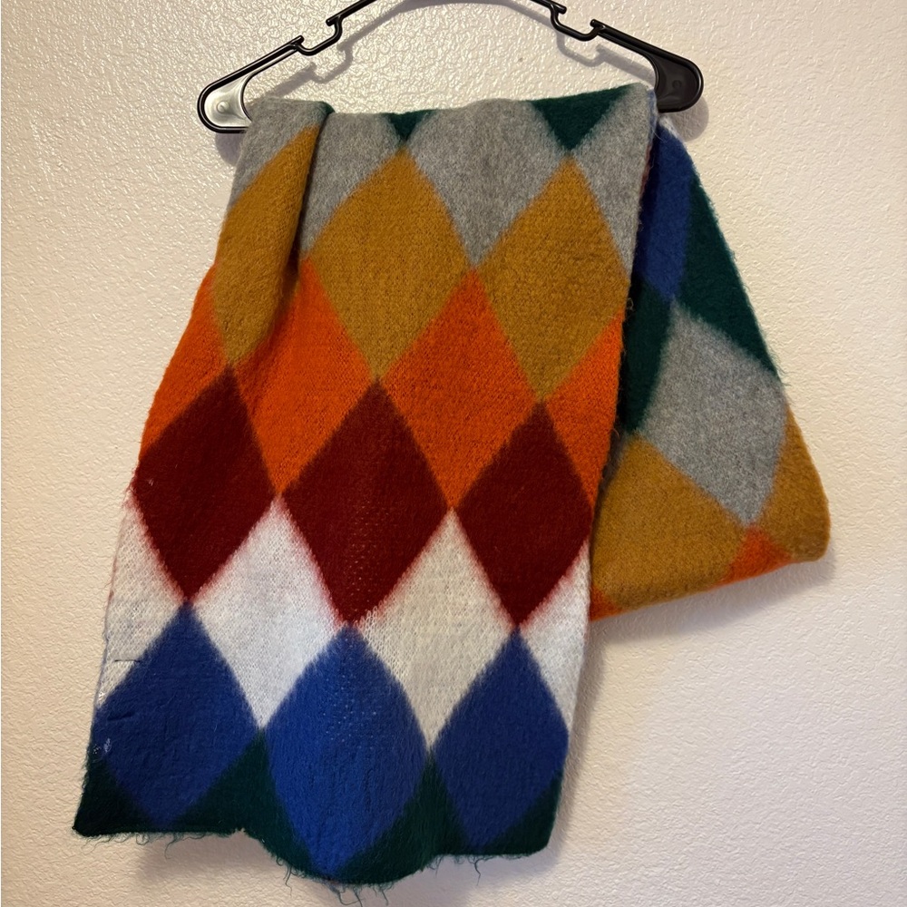 LIKE NEW ZARA scarf